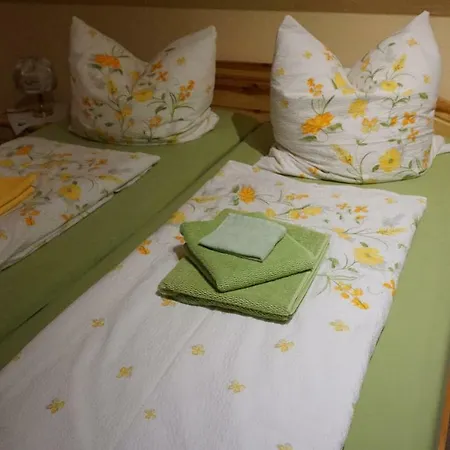 B&B Gaestezimmer Charlotte 4*